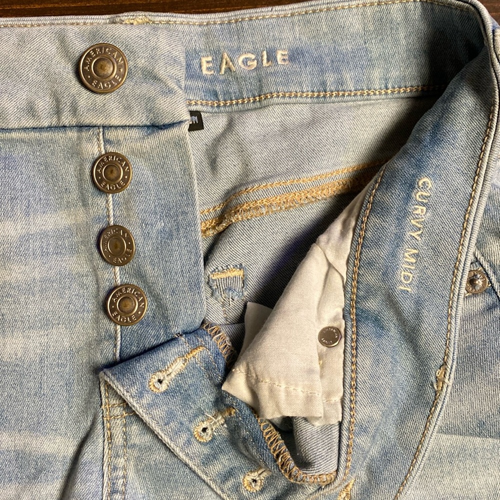 American Eagle Curvy MIDI Jean Shorts Size 4